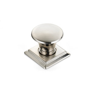 RICHELIEU Expression 1 1/4" Diameter Round Knob