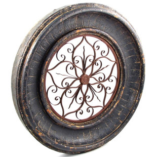 ZAER LTD INTERNATIONAL Round Wooded Wall Frame with Iron Wall Décor