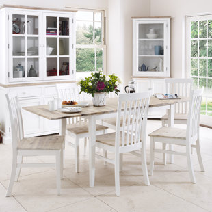 THREE POSTS Bayou 6 - Person Extendable Dining Set