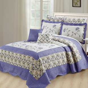 SERENTA Saigon Traditional Floral Quilt Set