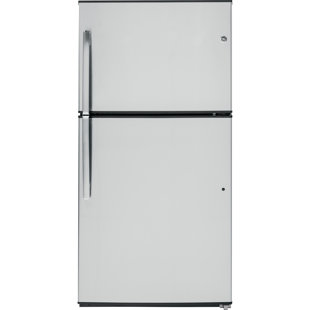 GE APPLIANCES 33" Energy Star® Top-Freezer 21.2 cu. ft. Refrigerator