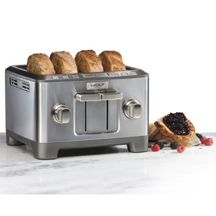 Wolf Gourmet Four Slice Toaster