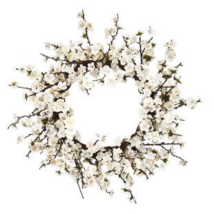 THE HOLIDAY AISLE® 24" Plastic Wreath