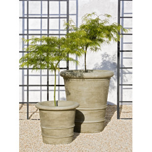 CAMPANIA INTERNATIONAL Urbino Pot Planter
