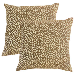 THE PILLOW COLLECTION Garay Animal Print Feather Reversible Throw Pillow (Set of 2)