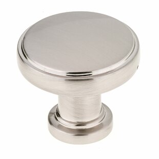 RICHELIEU Expression 1 5/16" Diameter Round Knob