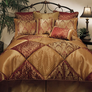 SHERRY KLINE Chateau Royale Traditional Geometric Shapes Comforter Set