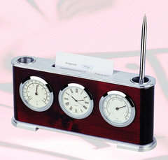 HEIM CONCEPT Modern & Contemporary Analog Mahogany Wood Tabletop Clock in Brown/Silver