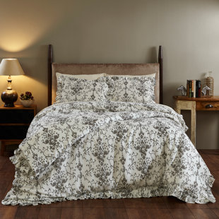 AMITY HOME Reve Traditional Percale Floral Duvet Cover Set