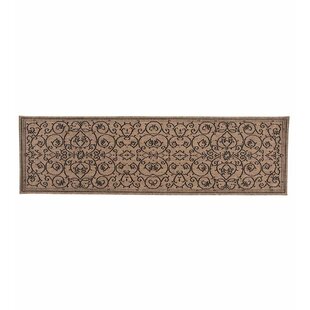 PLOW & HEARTH Rug