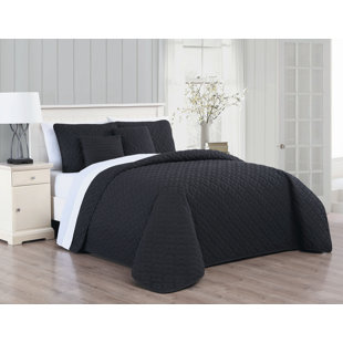 AVONDALE MANOR Modern & Contemporary Quilt Set