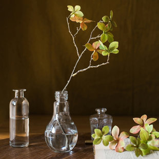 WORLD MENAGERIE Arrangement