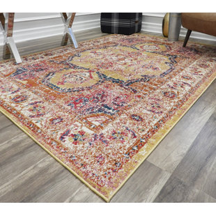 COSMOLIVING BY COSMOPOLITAN Avenue Oriental Gold/Pink Area Rug