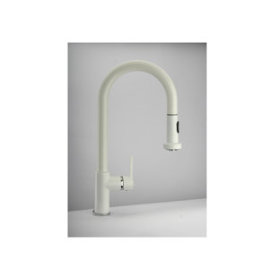 Piralla Arena Pull Down Kitchen Faucet