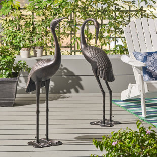 BEACHCREST HOME™ Eirwen Bird Animals Rust Resistant Metal Garden Statue