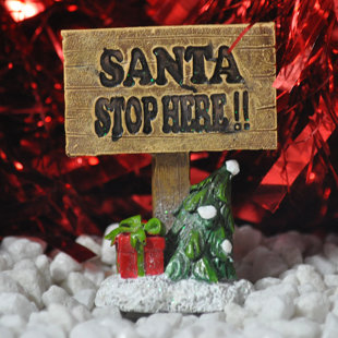 THE SEASONAL AISLE Laszlo Fantasy & Sci-Fi Resin Garden Statue