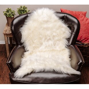 MERCER41 Orchard Hill Faux Sheepskin Solid Color Rug