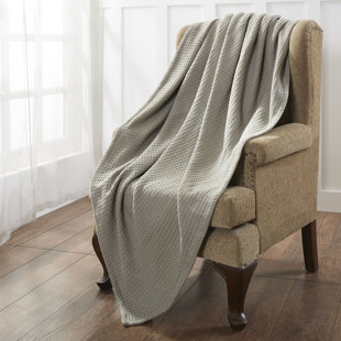 AMRAPUR OVERSEAS INC. Knitted Throw Blanket