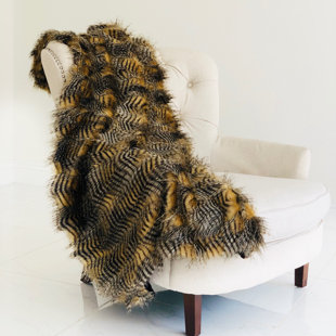 PLUTUS BRANDS Porcupine Weighted Throw Blanket