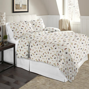 POINTEHAVEN Winter Dogs Flannel Abstract Sheet Set
