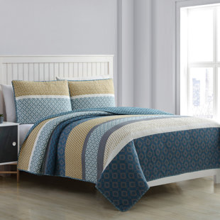BUNGALOW ROSE Gildan Quilt Set
