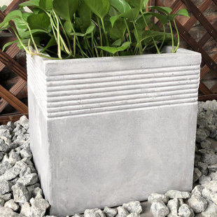 WILLISTON FORGE Geiger Handmade Planter