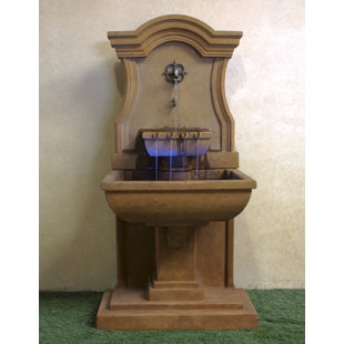 GIANNINI GARDEN ORNAMENTS Colette Concrete Wall Fountain