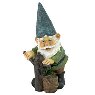 DESIGN TOSCANO Water Pump Pete Garden Gnome Statue