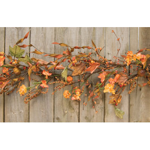 THE HOLIDAY AISLE® Pinto 4'' in. Faux Garland