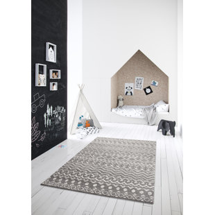 LONGWEAVE Vonda Geometric Shag Area Rug