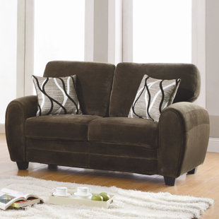 WOODHAVEN HILL Rubin 63'' Upholstered Loveseat