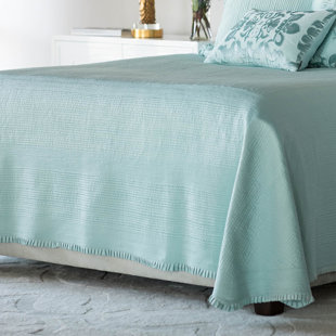 LILI ALESSANDRA Battersea Farmhouse / Country Coverlet