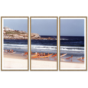 GETTY IMAGES GALLERY BY SOICHER MARIN Surfers Are Pictured On Bondi Beach " Surfers Are Pictured On Bondi Beach " by Getty Images 3 - Pieces