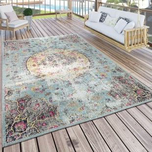 THREE POSTS Amber Oriental Indoor / Outdoor Area Rug