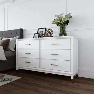 COSMOLIVING BY COSMOPOLITAN 6 - Drawer Chest of Drawers