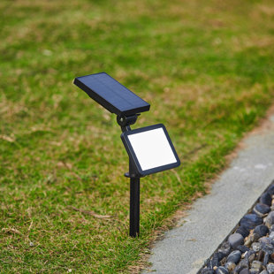 LUXEN HOME Black Low Voltage Solar Powered Integrated LED Flood Light