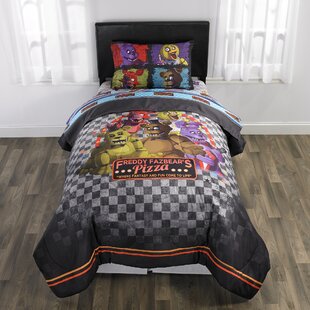 FRANCO MANUFACTURING Five Nights at Freddy's Pizza Security Reversible Comforter Set