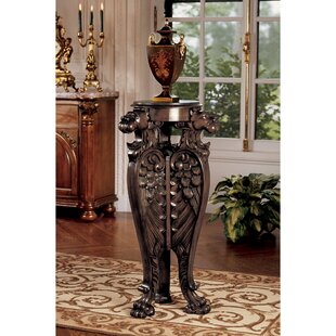 DESIGN TOSCANO Evenswood Manor Winged Lion End Table