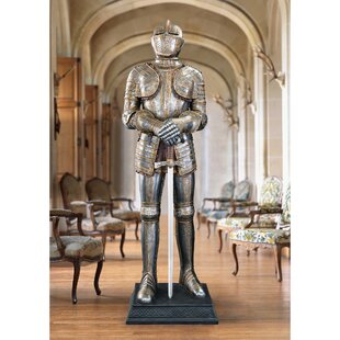 DESIGN TOSCANO Knight's Guard Medieval Armor Statue