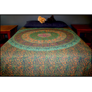 HOMESTEAD J.E.GARMIRIAN AND SON INC Cotton Floral Coverlet