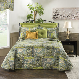 THOMASVILLE AT HOME Cotton Ikat Coverlet