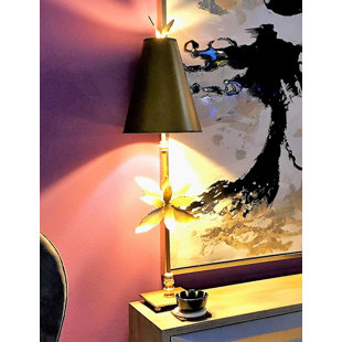 ROSDORF PARK Harlowton Table Lamp