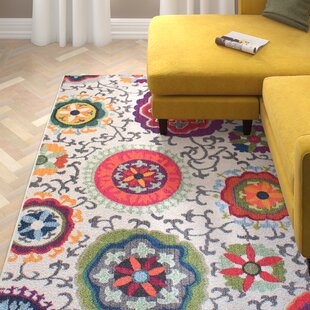 LATITUDE VIVE Annisville Floral Machine Woven Area Rug