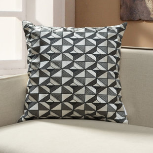 14 KARAT HOME INC. Cotton Blend Indoor/Outdoor Reversible Pillow Cover