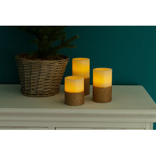 THE PARTY AISLE Unscented Flameless Candle