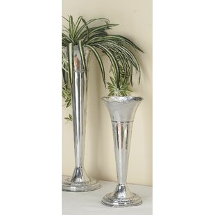 NOVOGRATZ Metal Table Vase