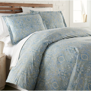 SOUTHSHORE FINE LINENS Down Alternative filling Oversized Reversible Comforter Set with matching shams