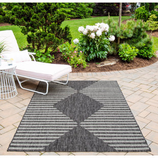 NOVOGRATZ Momeni Villa Monaco Geometric Charcoal Area Rug