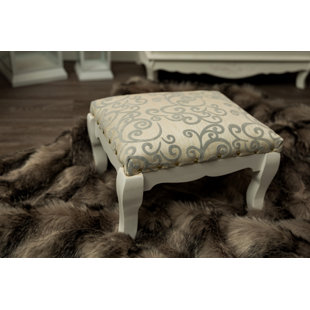 LILY MANOR Hocker Lesage