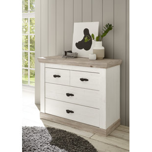 BEACHCREST HOME Abbotsford 4 - Drawer Chest of Drawers